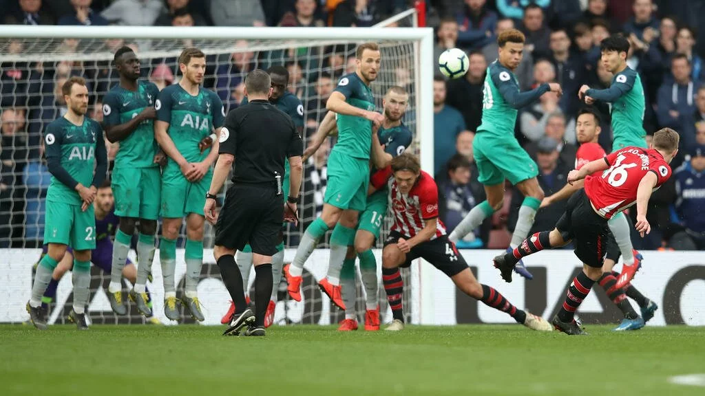 Southampton stun fading Spurs, Newcastle edge five-goal Everton thriller - FootyNews.co.uk