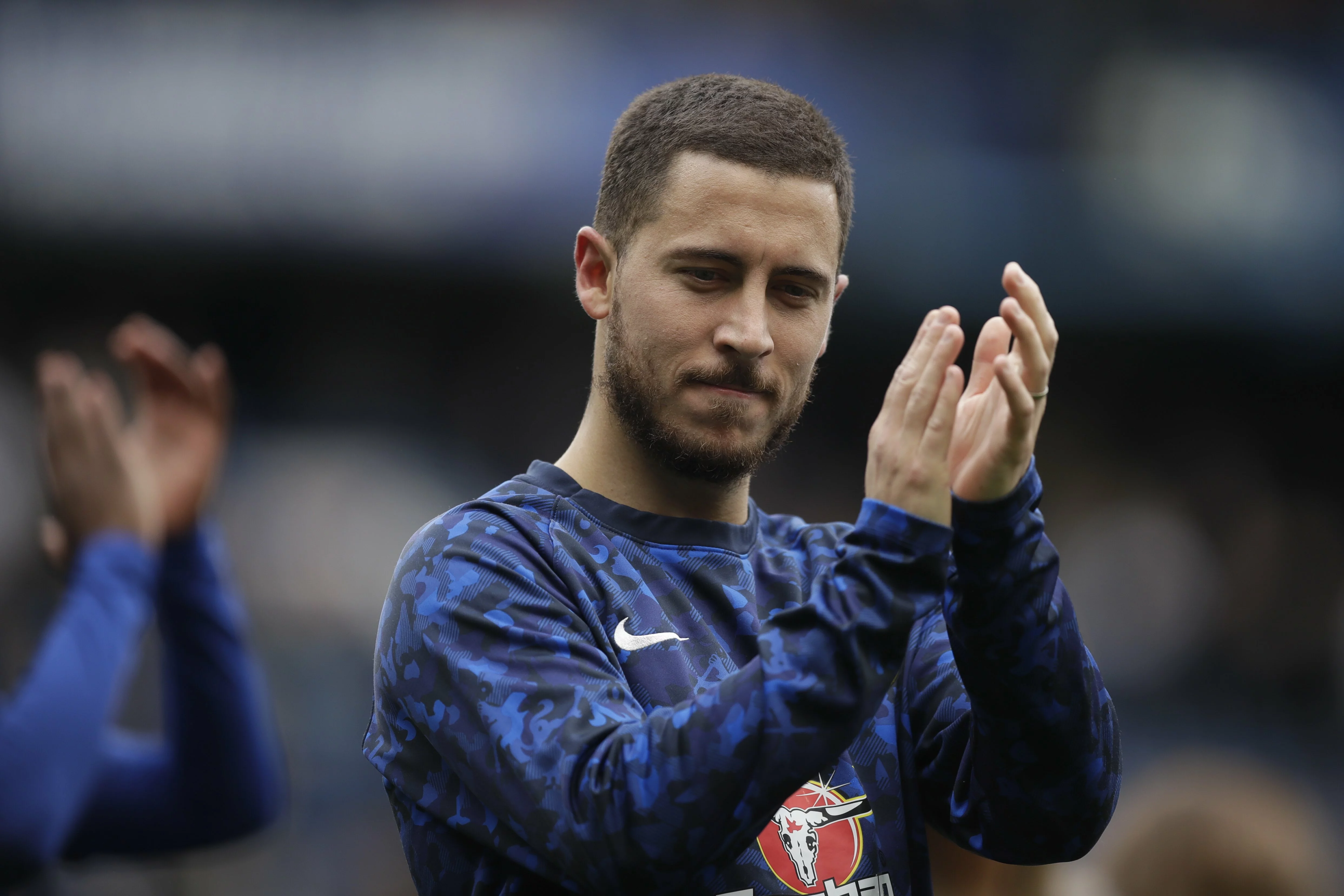 Hazard's Brilliant Response To Fans Asking If He Is Staying At Chelsea - FootyNews.co.uk
